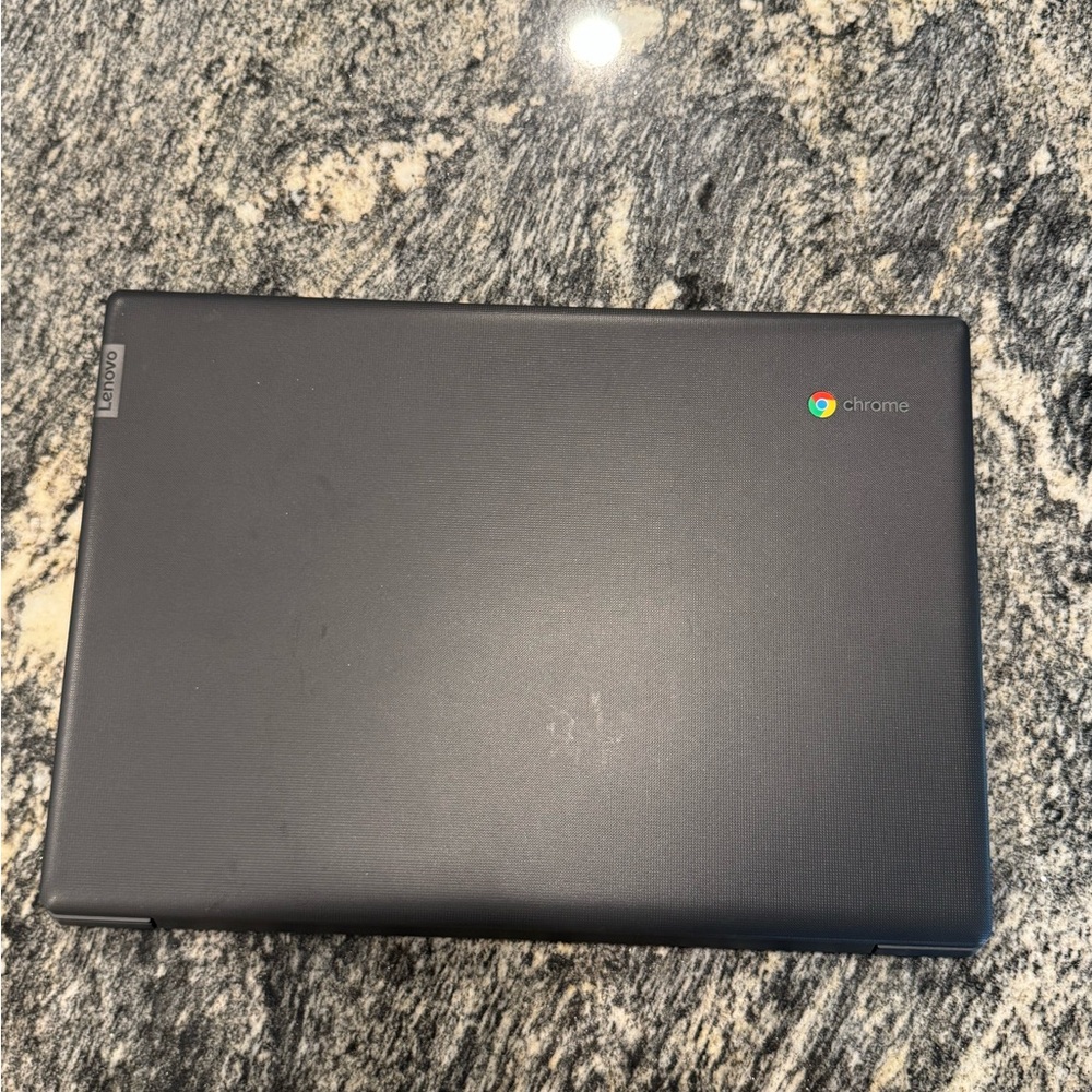 Lenovo Chromebook S330 - Picture 9 of 11